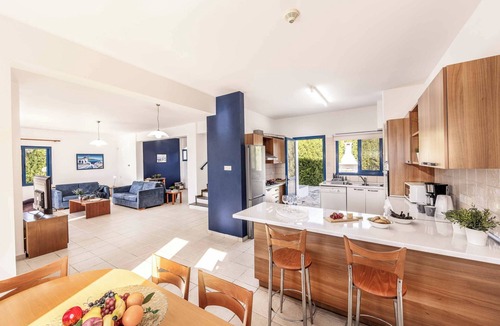 Pegeia Villa | Villa Ino - Three Bedroom Villa, Sleeps 6
