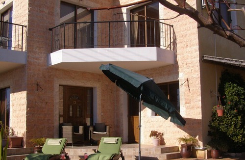 Ineia Villa | Villa Julieann With Private Pool,Stunning Sea & Mountain Views. Great for walks.