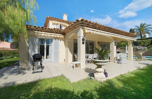 Cagnes-sur-Mer Villa | Villa 'Les Collettes' with Private Pool, Wi-Fi, and Air Conditioning