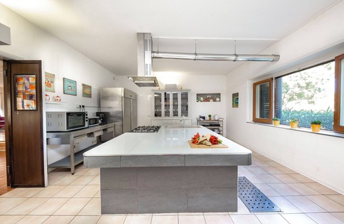 Marina di Modica Villa | Villa Maganuco Park - Pool, Sea and Garden 300 meters from the beach