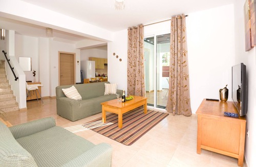 Pernera Villa | VILLA MANDY - Pernera Resort Center
