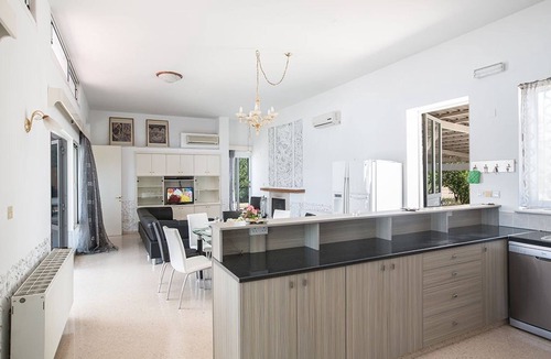 Ayia Napa Villa | Villa Mavris - Lovely 4 Bedroom Villa with Private Pool in Central Ayia Napa