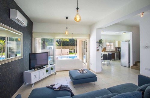 Pernera Villa | Villa Michelle 10 - Three Bedroom Villa, Sleeps 6
