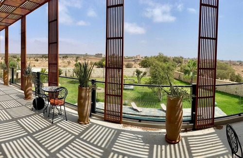Ounagha Villa | Villa Octagon-with private pool&Heated Jacuzzi-13 min from center Essaouira