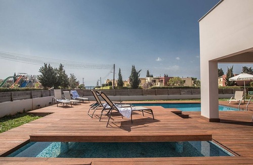 Ayia Napa Villa | Villa Petreris Dyo - Lovely 3 Bedroom Central Ayia Napa Villa with Pool