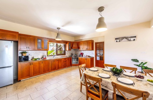 Pegeia Villa | Villa Polyxeni - Seven Bedroom Villa, Sleeps 14