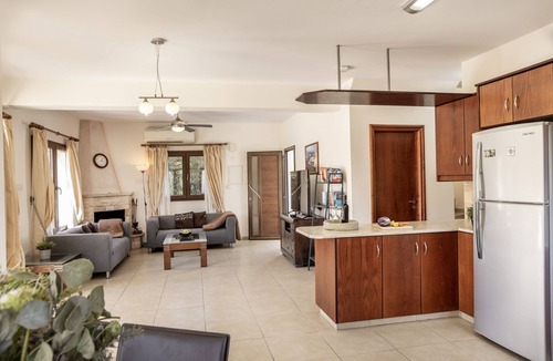 Argaka Villa | Villa Tsikkos Tria in Argaka
