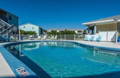Pensacola Beach Apartment | Villas on the Gulf unit J7