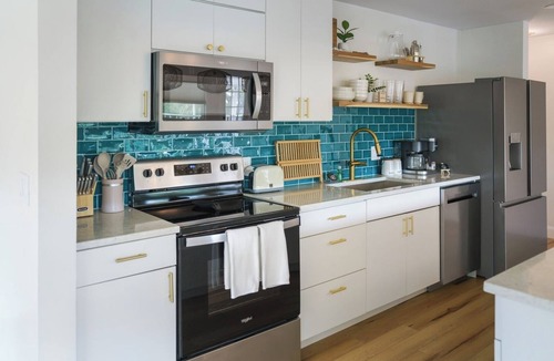 Largo Villa | Waterfront Heated Pool, Sleeps 22 - 4plex