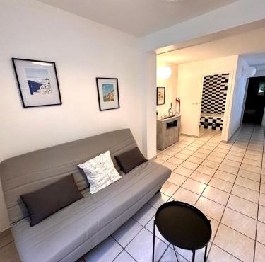 106 Cagnes - T2 avec jardin dans une ancienne villa
