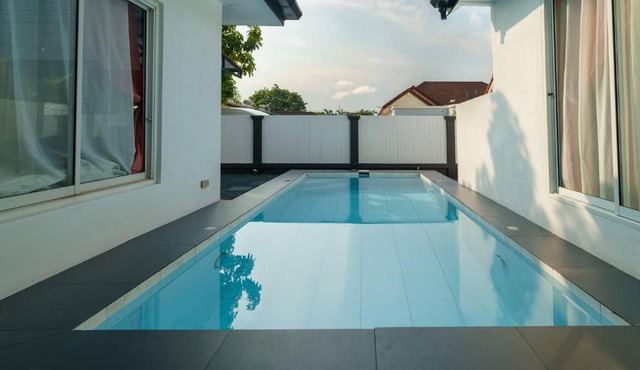 4BR Pool Villa Sukhum in Phuket Town