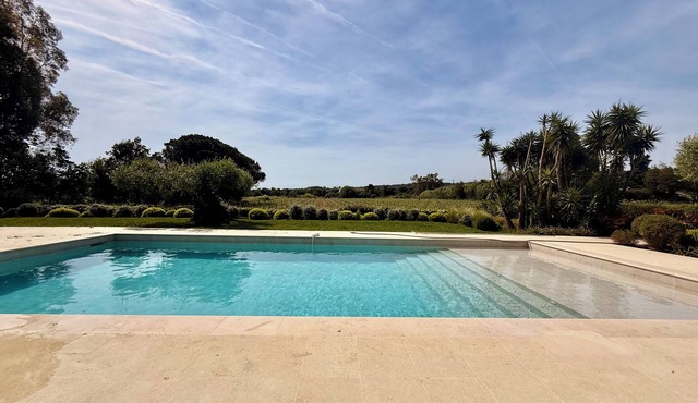 6 bedroom villa completely renovated in 2026 located between sea and countryside ✨ in Ramatuelle