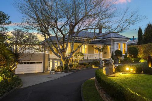 A Century of Charm-Grand Remuera Luxury Estate