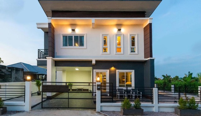 Amaz Villa in Ban Nang Lae