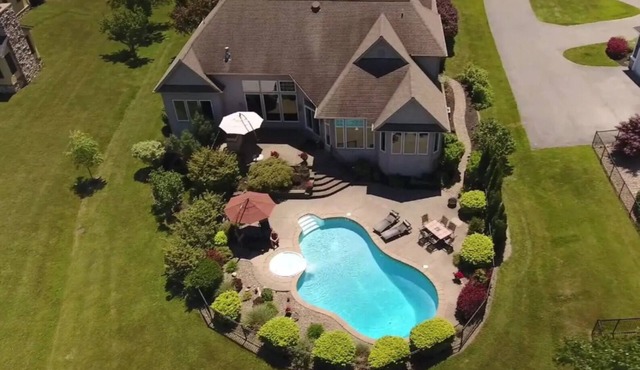 Amazing Waterfront Home in Webster
