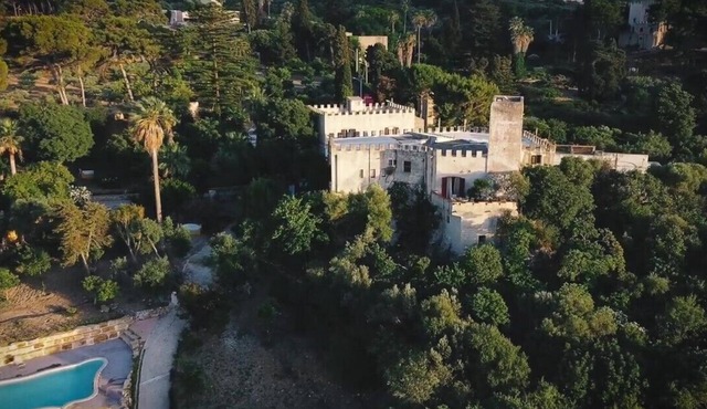 Antica Fortezza Villa Fontana - large garden, private pool and maximum privacy
