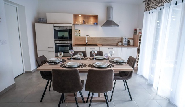 Apartment for 4 people with condominium parking in Lathuile