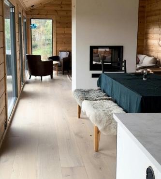 Architect-Designed Log Cabin By Myllavannet in Lunner