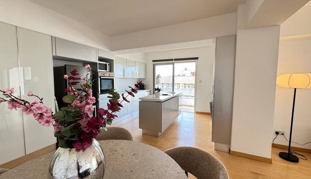 Balcony Views - Specious 2 BR Flat