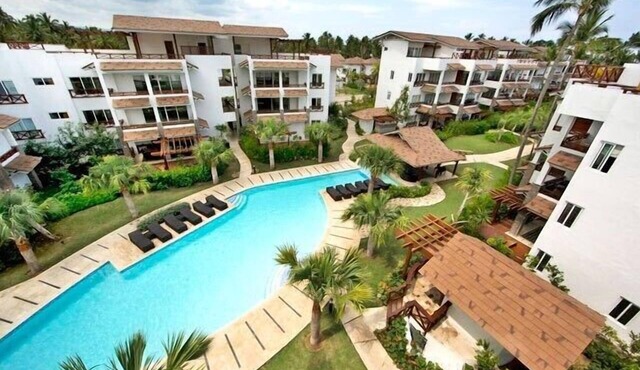 Beachfront Luxury 1 BDR Apt. Sleeps Up To 4 @ Balcones Del Atlantico