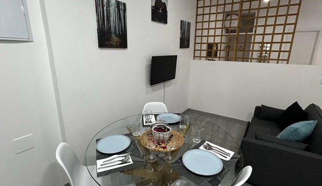 Beautiful fully equipped and refurbished studio apartment in the center of Madrid