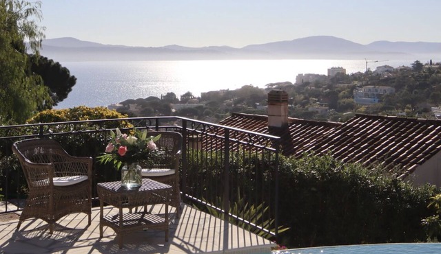 Beautiful villa with marvelous ocean view over the Gulf of Saint Tropez in Sainte-Maxime