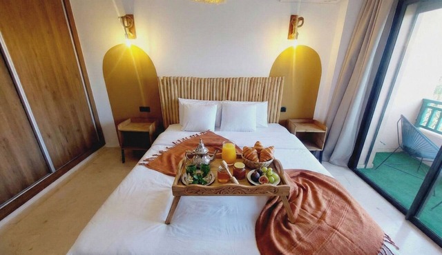Bohemian chic in the heart of the red city with swimming pool