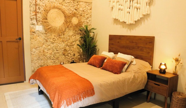 Boho Suite, Garden and Private Pool in Merida Downtown (Romantic and Exclusive)