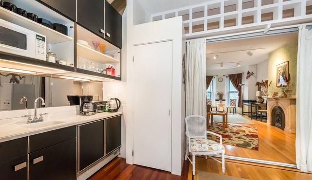 Boston's Most Charming Bed & Breakfast - Heart of the City in Boston