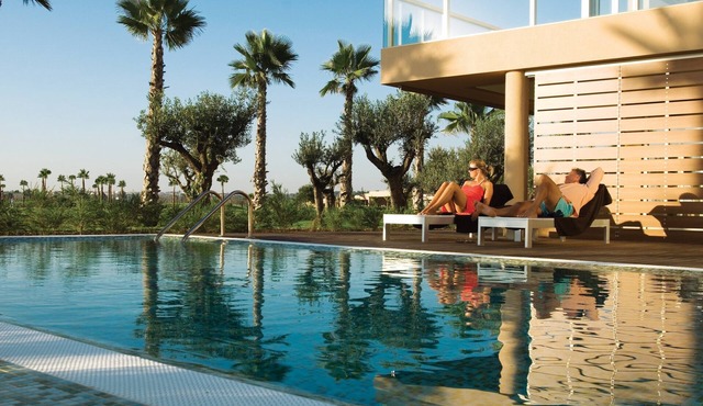 Bright and Spacious Villa for 8 | Private Pool in Albufeira