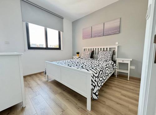 Bright & cozy apartment in Livadia