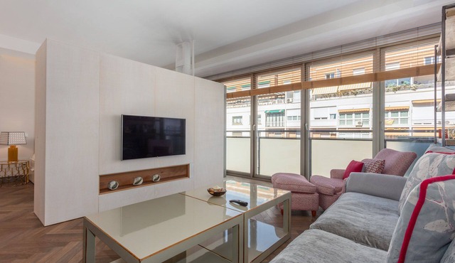 Bright & Functional Studio Near Bernabéu in Madrid