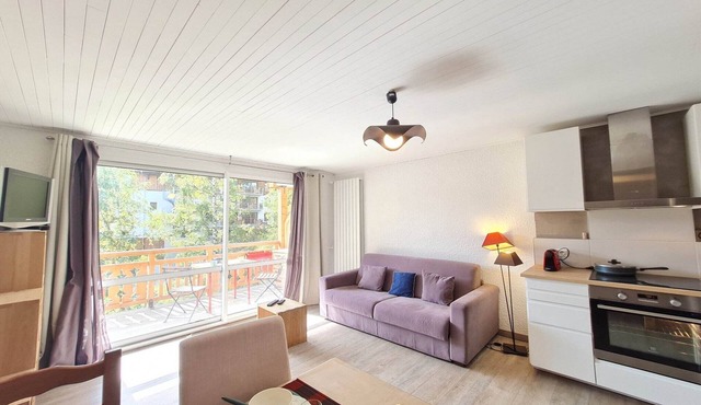 Bright Third-Floor Apartment in Les Deux Alpes