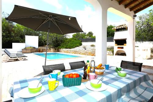 Casa Margarida-rustic Cottage With Swimming Pool in Santo Estêvão