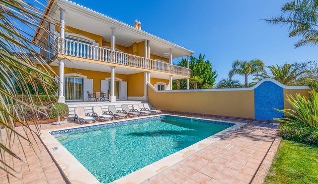Casa Mira Luz, villa with private pool