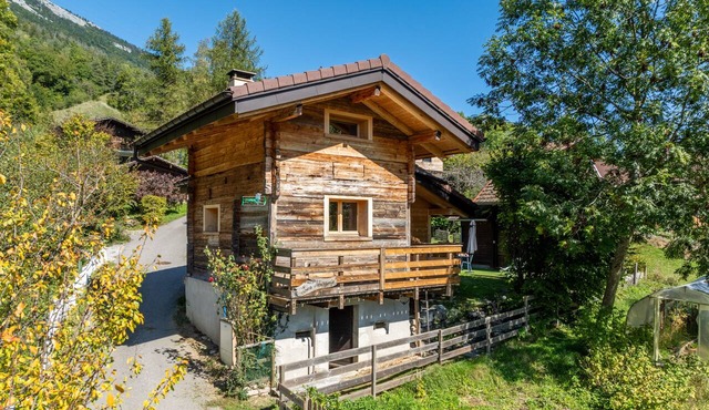 Chalet-Deluxe-Private Bathroom-Mountain view-Bien etre/Authentique in Thônes
