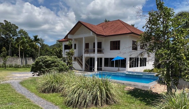 Charming 3-bedroom2bbatroom villa in kho samui Chang Wat Surat Thani