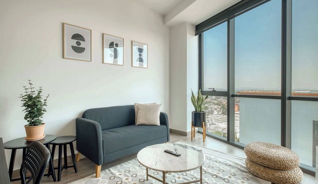 Chic 2Bdrm in New Building Premium Amenities