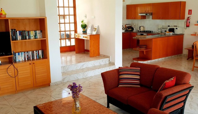 Chriseleni Latchi Villas