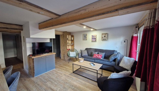 Comfortable 4-bedroom apartment, Le Praz de Lys, at the foot of the slopes in Taninges