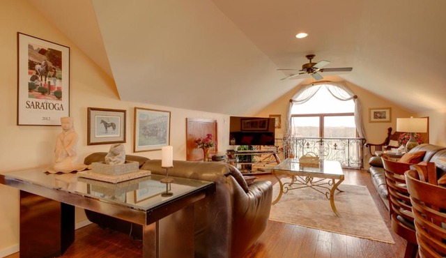 Comfy Schuylerville Carriage Getaway with Views in Schuylerville