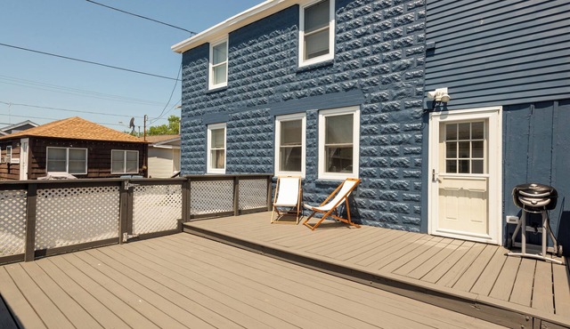 Cozy Coastal Cove. 2-bedroom apartment with WiFi, AC in peaceful Salisbury