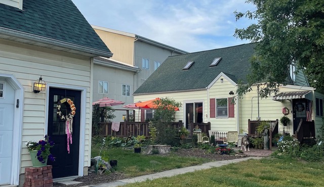 Cozy studio located in small town America, Bunker Hill, IL. in Bunker Hill