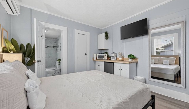 Cute small studio near downtown