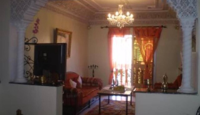 Dar Younes House with Garden and character : with tow Luxury famlily-Apartment
