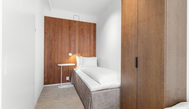 Deluxe Apartment with Balcony