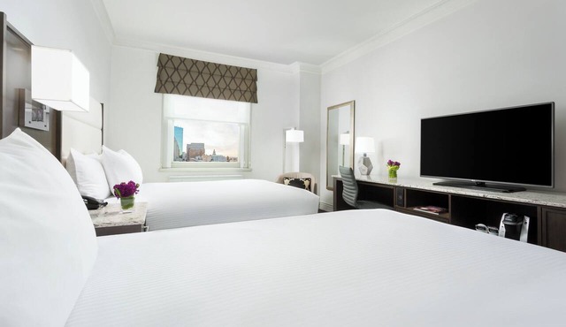 Downtown Boston Stay: Hotel with Comfort-Focused Room | Near Public Garden