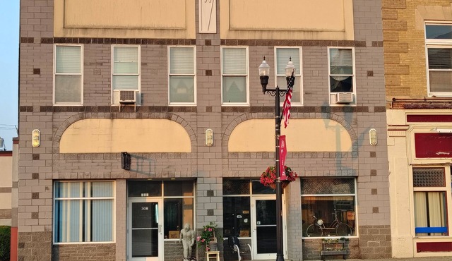 Downtown Loft by the Pier in Dunkirk