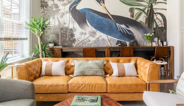 Downtown Riverfront Luxury Townhome in Savannah