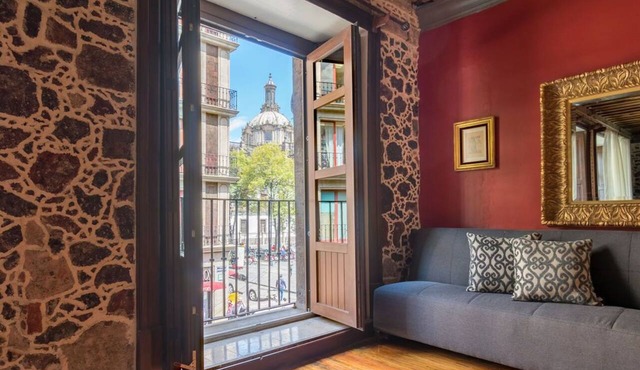 est. 1598 1BR. suite + Cathedral View + balconies CASA SAUTO